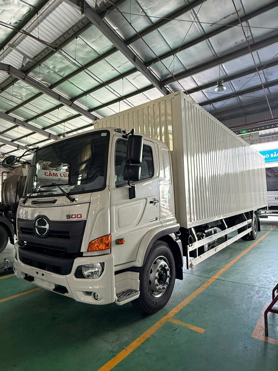 HINO FG8JT8A-PGX EUR0 5 THÙNG CONTAINER TẢI 6T9 THÙNG 9M6