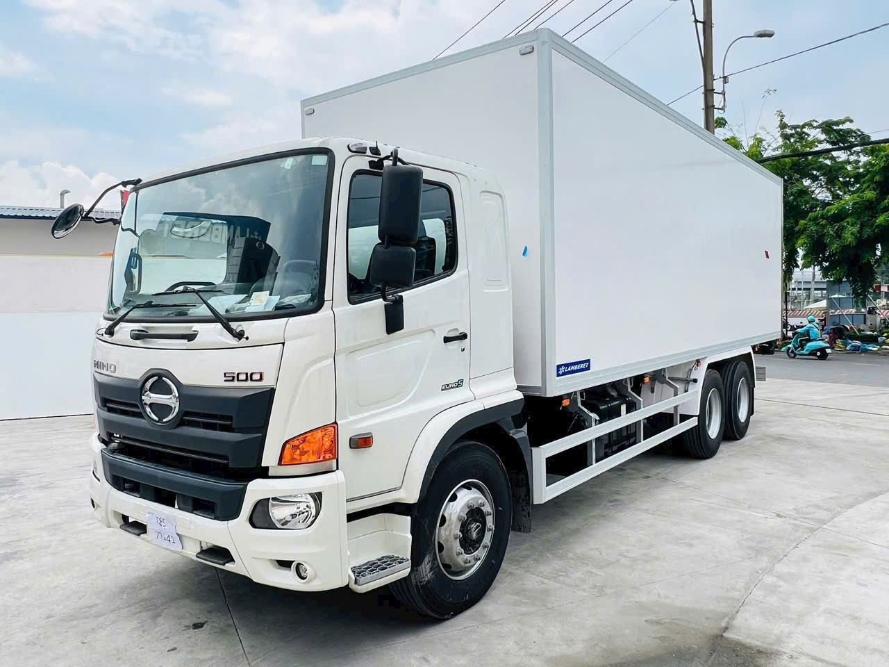 HINO FL8JT8A 15 TẤN THÙNG BẢO ÔN HINO FL8JT8A 15 TẤN THÙNG BẢO ÔN