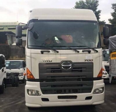 Xe đầu kéo HINO lắp cẩu 8 tấn Fafinger