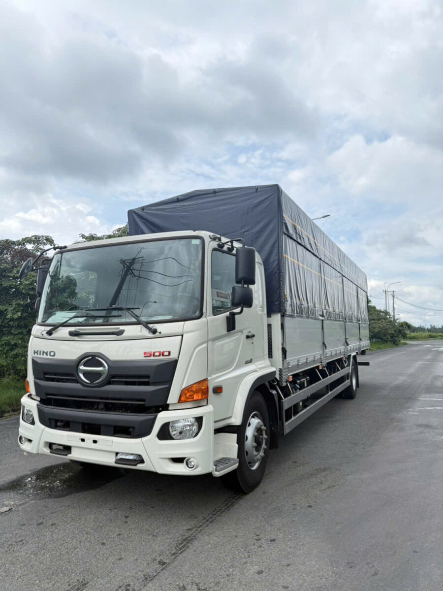 HINO FG8JT8A-PGX EURO 5 -8 TẤN THÙNG DÀI 10M