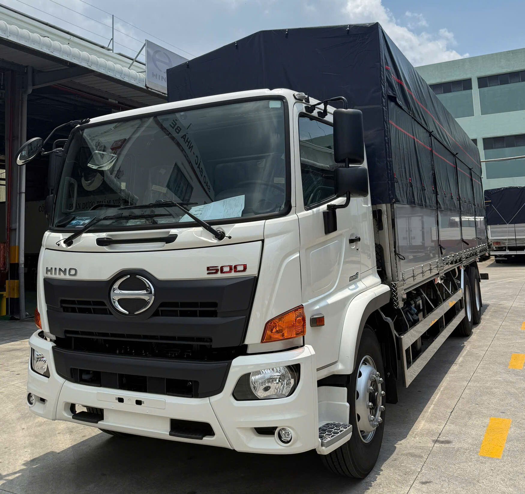 Xe FL8JW8A tải 15 tấn thùng 9m4